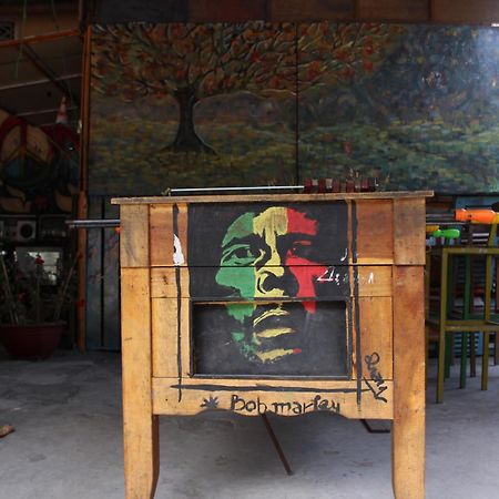 Hi Da Nang Beach Hostel Ngu Hanh Son Exteriör bild